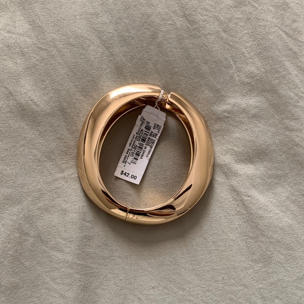 Anna & Ava Gold Twist Bracelet